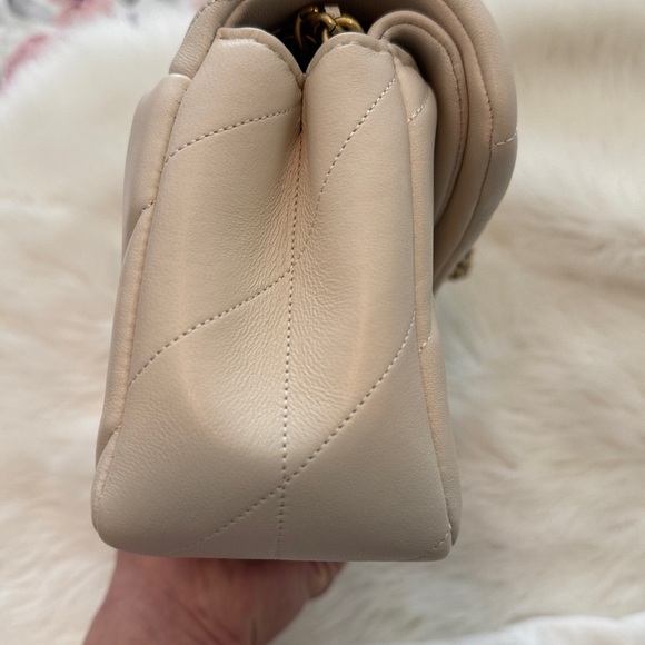 Coach White Quilted Tabby 26  Bag - Picture 4 of 10